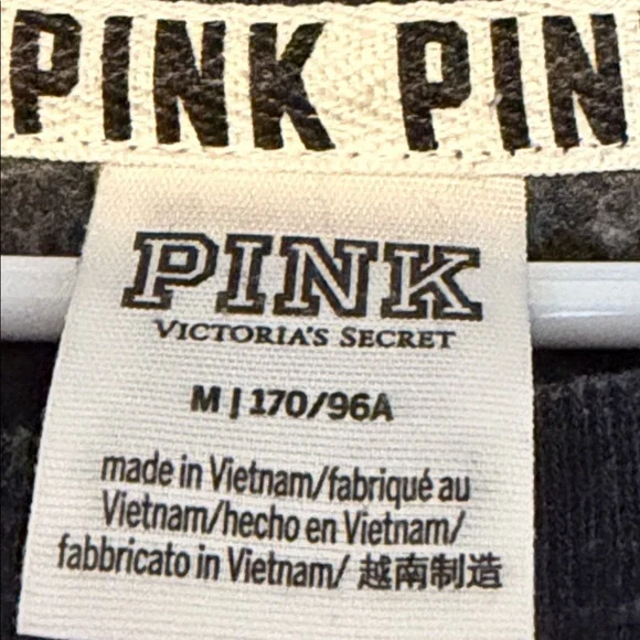 Victoria’s Secret Pink Rainbow Crest Sweatshirt Sz M - Picture 3 of 10